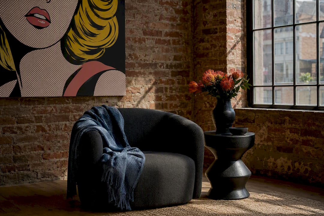 Presenting Pop Art to Conservative Clients Who Hesitate - Luxury Art Canvas
