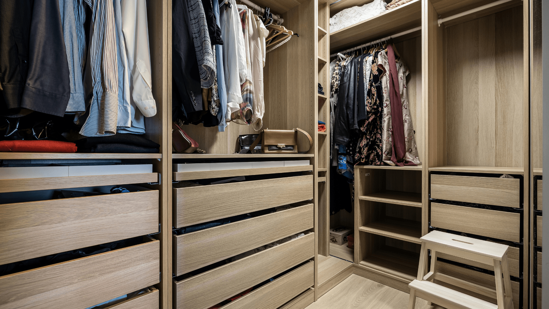 How To Build Closet Shelves ? - Luxury Art Canvas